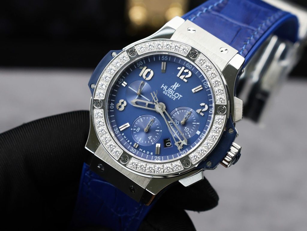 Đồng Hồ Hublot Big Bang Chronograph Chế Tác Viền Đính Kim Cương Moissanite Màu Xanh Blue 44mm (2)