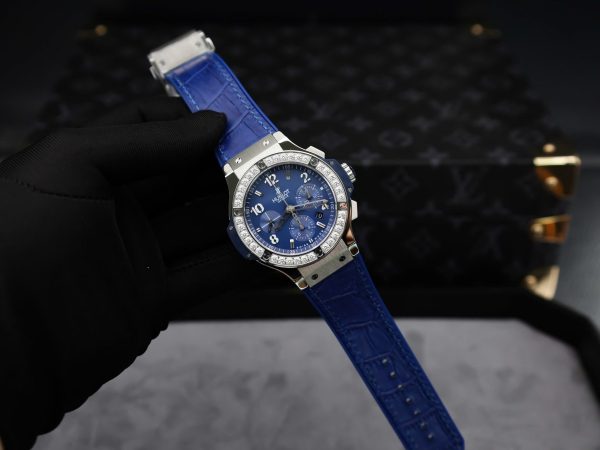 Đồng Hồ Hublot Big Bang Chronograph Chế Tác Viền Đính Kim Cương Moissanite Màu Xanh Blue 44mm (2)