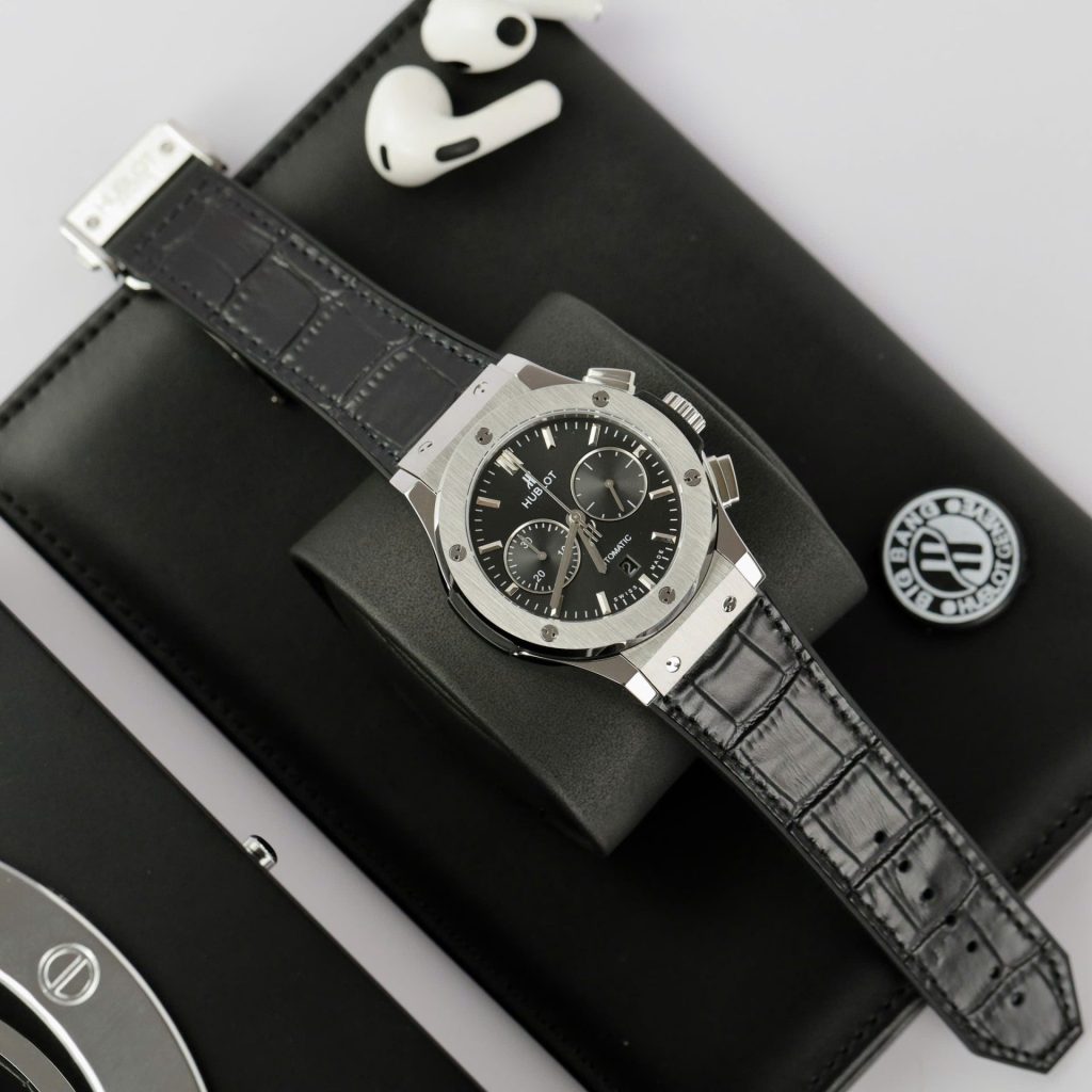 Đồng Hồ Hublot Classic Fusion Chronograph Super Fake 11 Màu Đen 42mm (2)