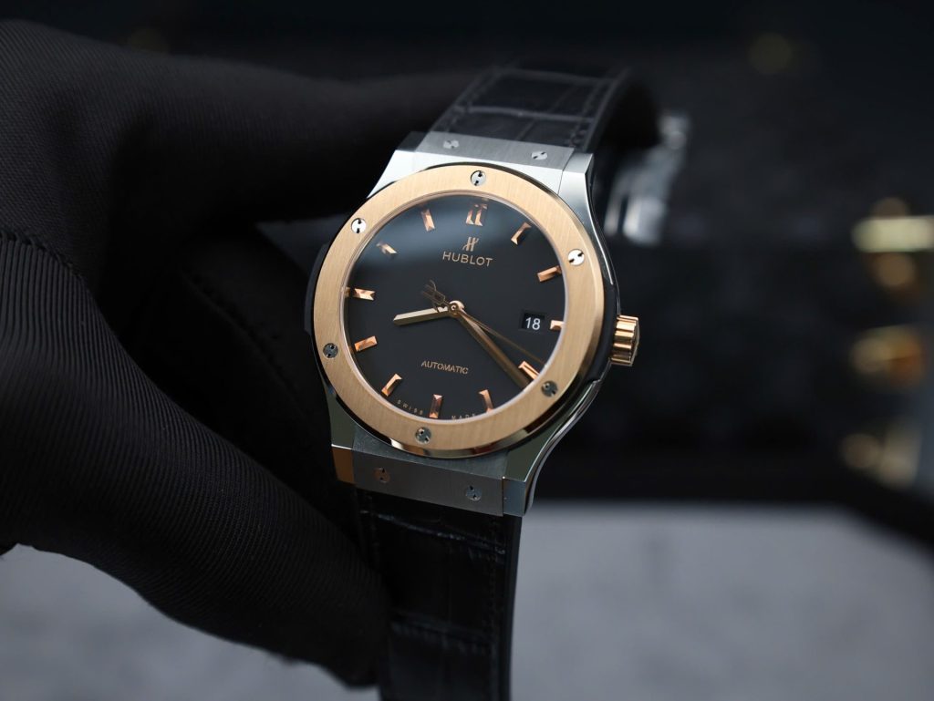 Đồng Hồ Hublot Classic Fusion Replica 11 Viền Vàng King Gold 42mm (2)