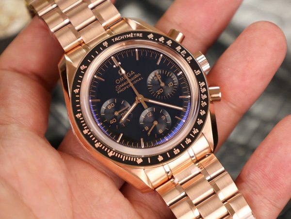 Đồng Hồ Omega Speedmaster Moonwatch Rose Gold Replica 11 Mặt Đen 42mm (2)