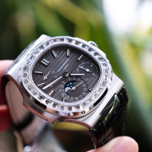 Đồng Hồ Patek Philippe Nautilus 5722G Replica 11 Mặt Xám PPF Factory 40mm (2)