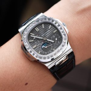 Đồng Hồ Patek Philippe Nautilus 5722G Replica 11 Mặt Xám PPF Factory 40mm (2)