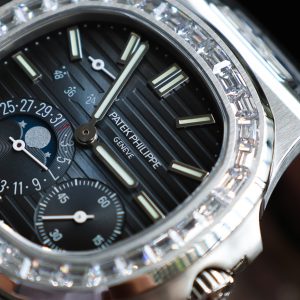 Đồng Hồ Patek Philippe Nautilus 5724G Rep 11 Mặt Xanh PPF Factory 40mm (2)