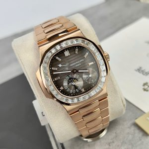 Đồng Hồ Patek Philippe Nautilus 5724R Chế Tác Bọc Vàng + Kim Cương Moissanite Nhà Máy PPF 40mm (2)