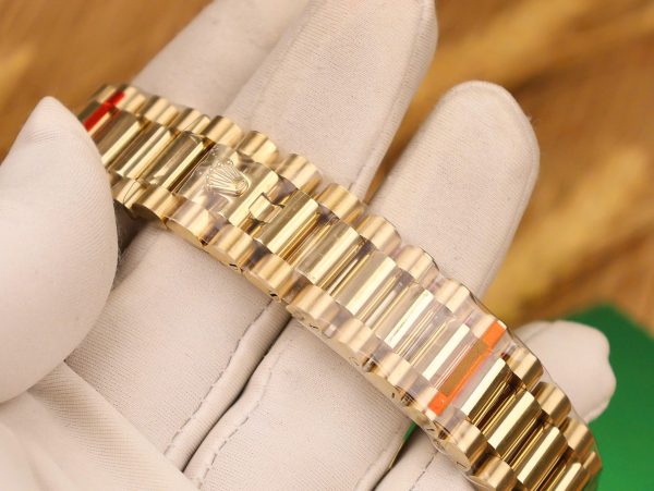 Đồng Hồ Rolex Chế Tác Day-Date 128238 Mặt Vàng Champagne Trọng Lượng 158gram QF Factory 36mm (2)