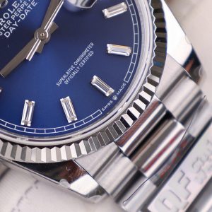 Đồng Hồ Rolex Day-Date 128236 Chế Tác Mặt Xanh Blue Trọng Lượng 158gram QF Factory 36mm (2)