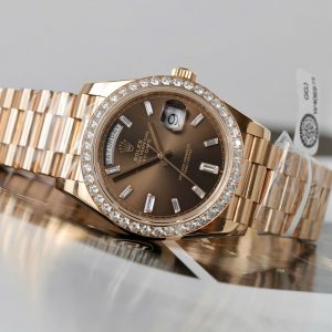 Đồng Hồ Rolex Day-Date Độ Kim Cương Moissanite Bọc Vàng Thật Mặt Chocolate GMF 40mm (13)