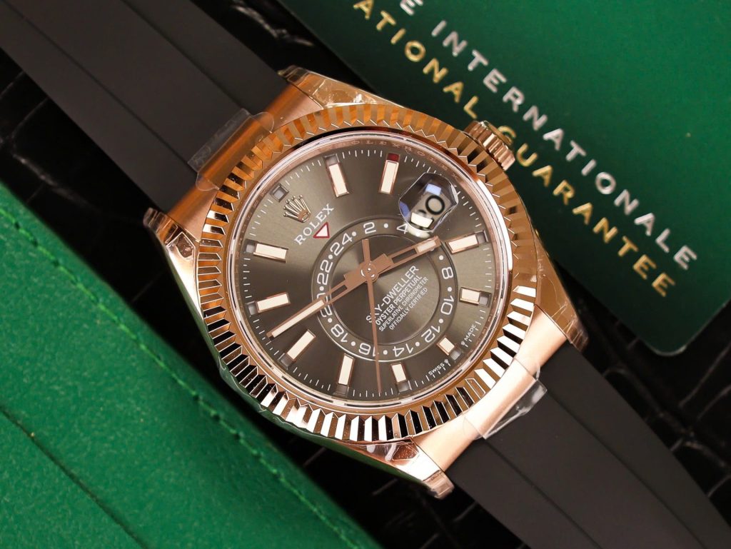 Đồng Hồ Rolex Sky-Dweller 326235 Rose Gold Replica 11 Nhà Máy Noob 42mm (2)