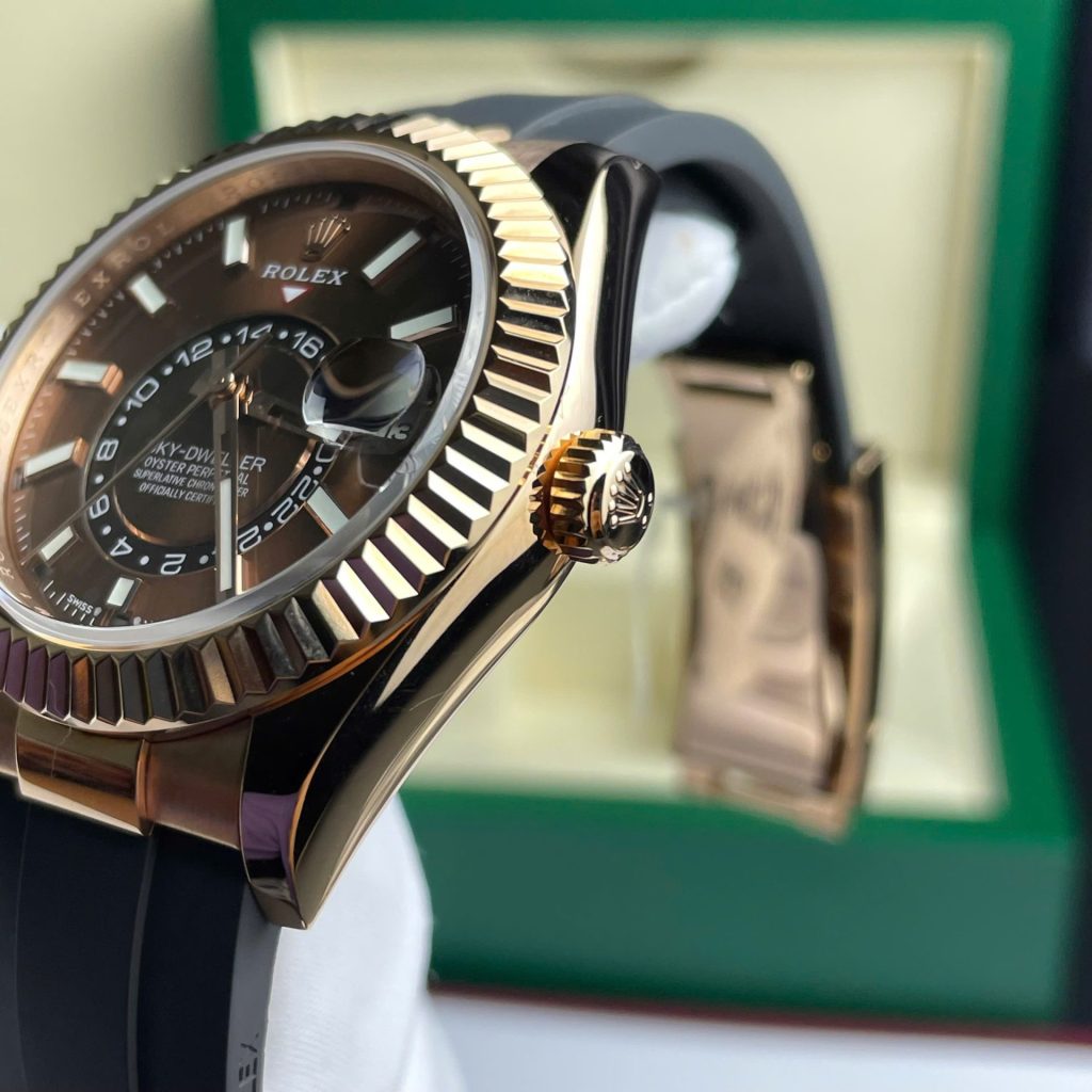 Đồng Hồ Rolex Sky-Dweller M336235 Replica 11 Bọc Vàng Thật Mặt Chocolate 42mm (2)