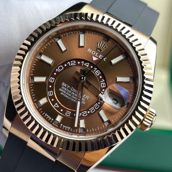 Đồng Hồ Rolex Sky-Dweller M336235 Replica 11 Bọc Vàng Thật Mặt Chocolate 42mm (2)