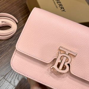 Túi Xách Burberry Logo Plaque Crossbody Siêu Cấp Nữ Màu Hồng 22x16x8cm (2)