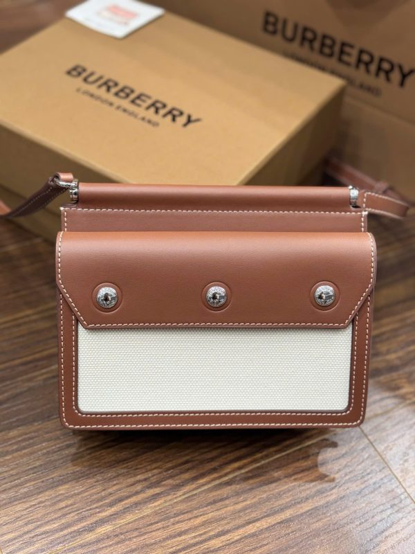 Túi Xách Burberry Title Horseerry Siêu Cấp Màu Nâu 15x19 (2)