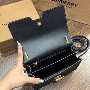 Túi Xách Nữ Burberry Logo Plaque Crossbody Màu Đen Siêu Cấp 22x16x8cm (2)