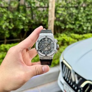 Đồng Hồ Hublot Big Bang Chronograph Replica 11 Đính Full Đá 43mm (2)