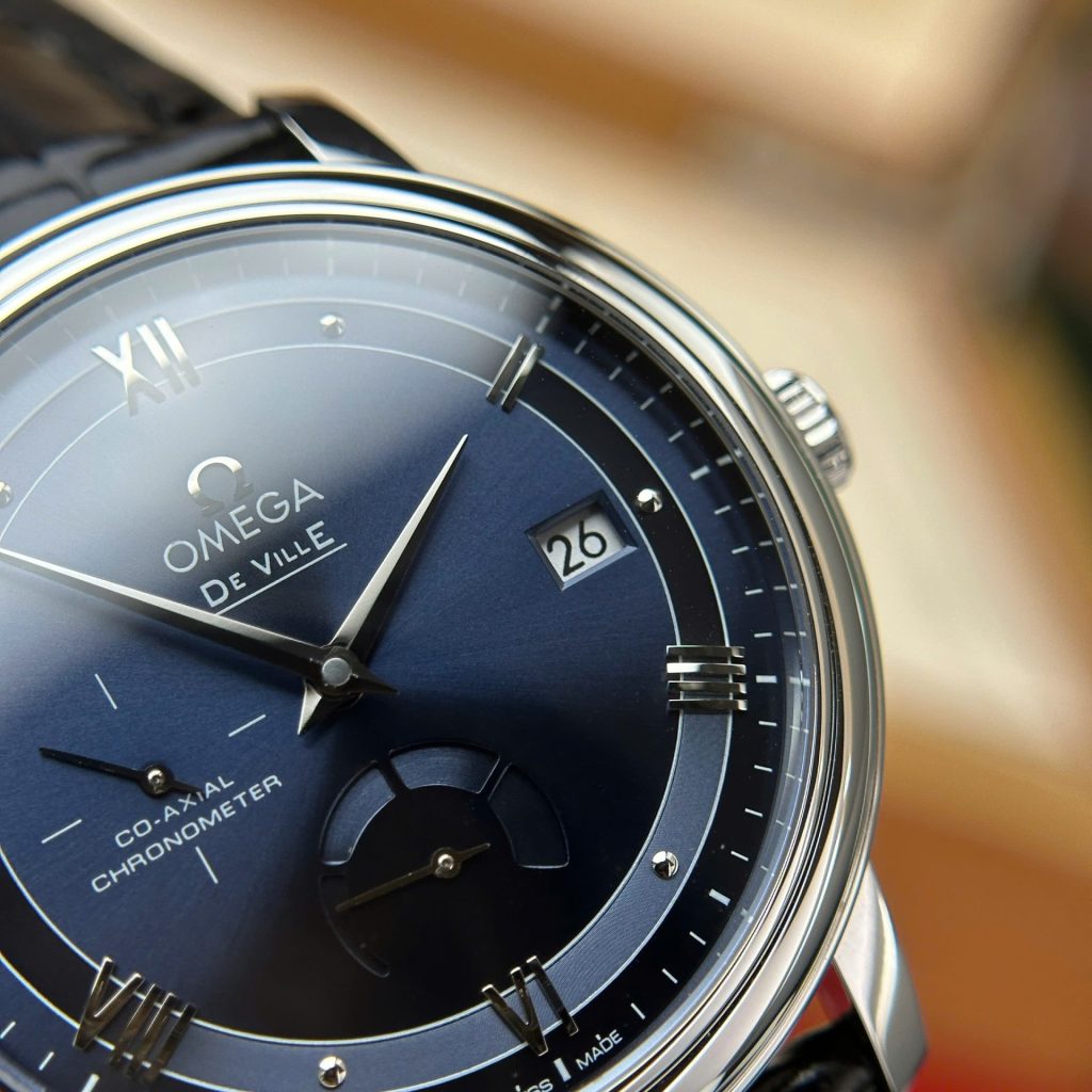 Đồng Hồ Omega De Ville Prestige Power Reserve Replica 11 Mặt Xanh Blue Dây Da 39 (2)