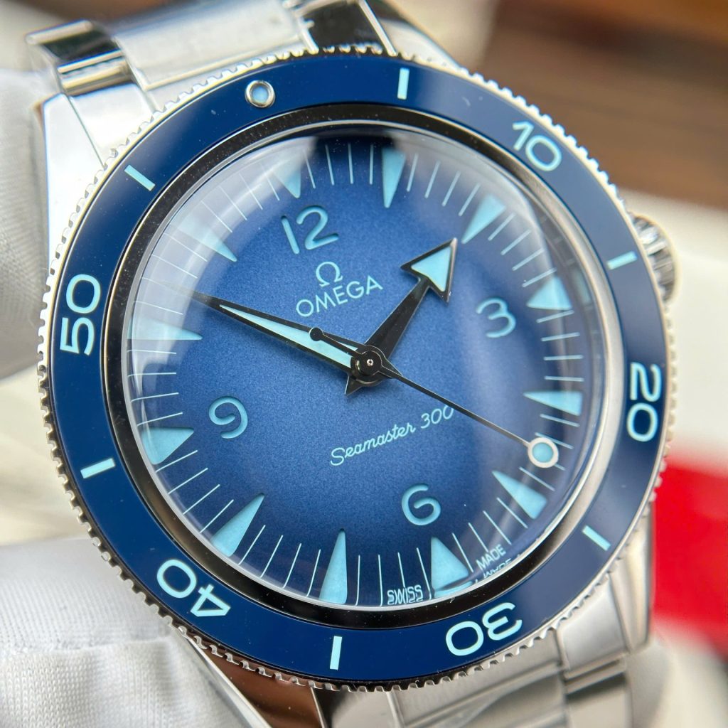 Đồng Hồ Omega Seamaster 300 Co-Axial Master Chronometer Summer Blue Rep 11 Cao Cấp VSF 41mm (2)