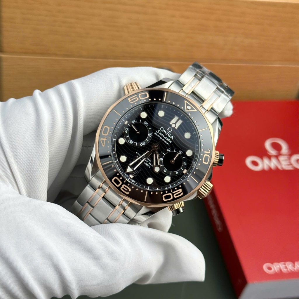 Đồng Hồ Omega Seamaster Diver 300M Chronograph Replica 11 Demi Vàng Hồng N1 Factory 44mm (2)