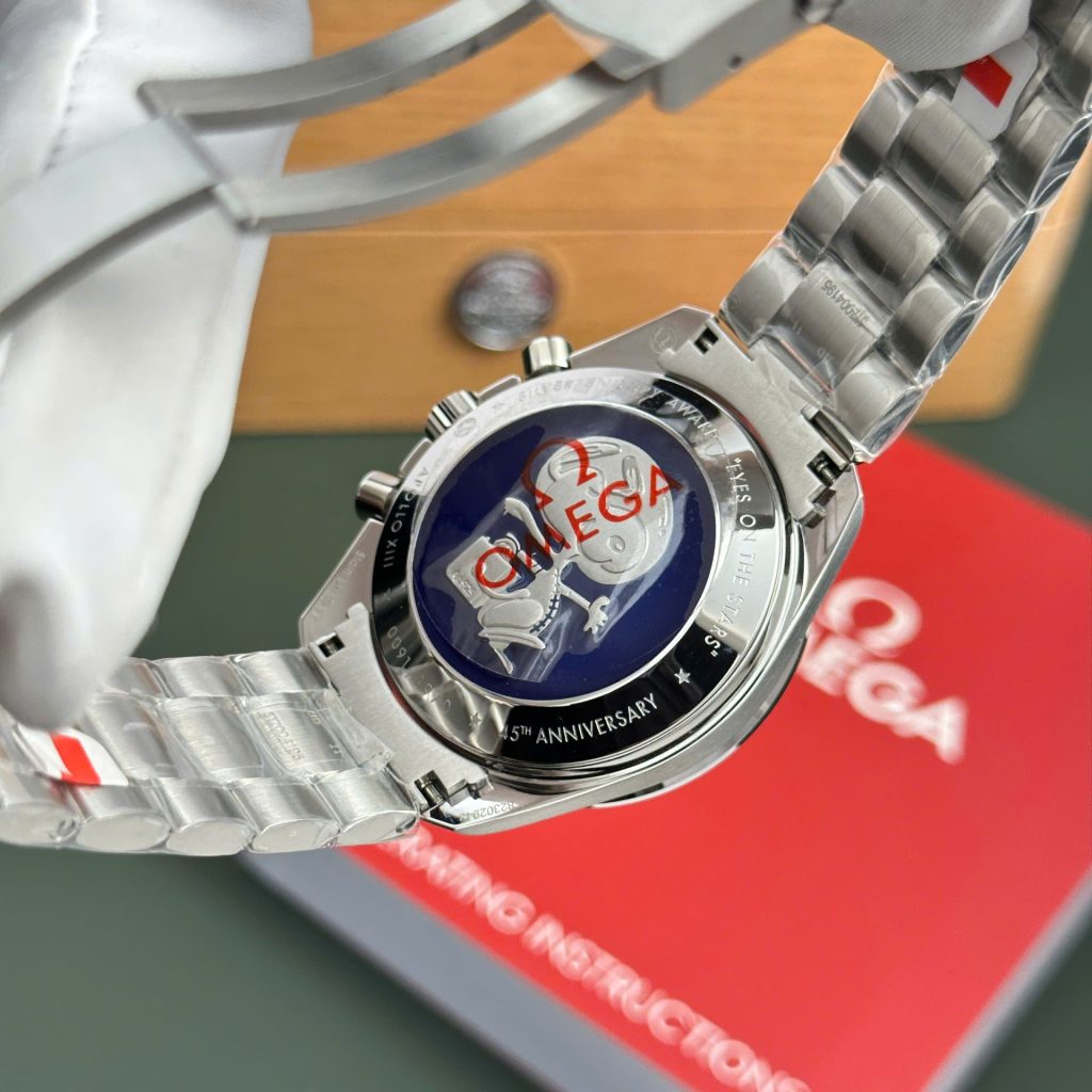 Đồng Hồ Omega Speedmaster Apollo 13 Silver Snoopy Replica 11 Cao Cấp Nhà Máy OM 42mm (2)