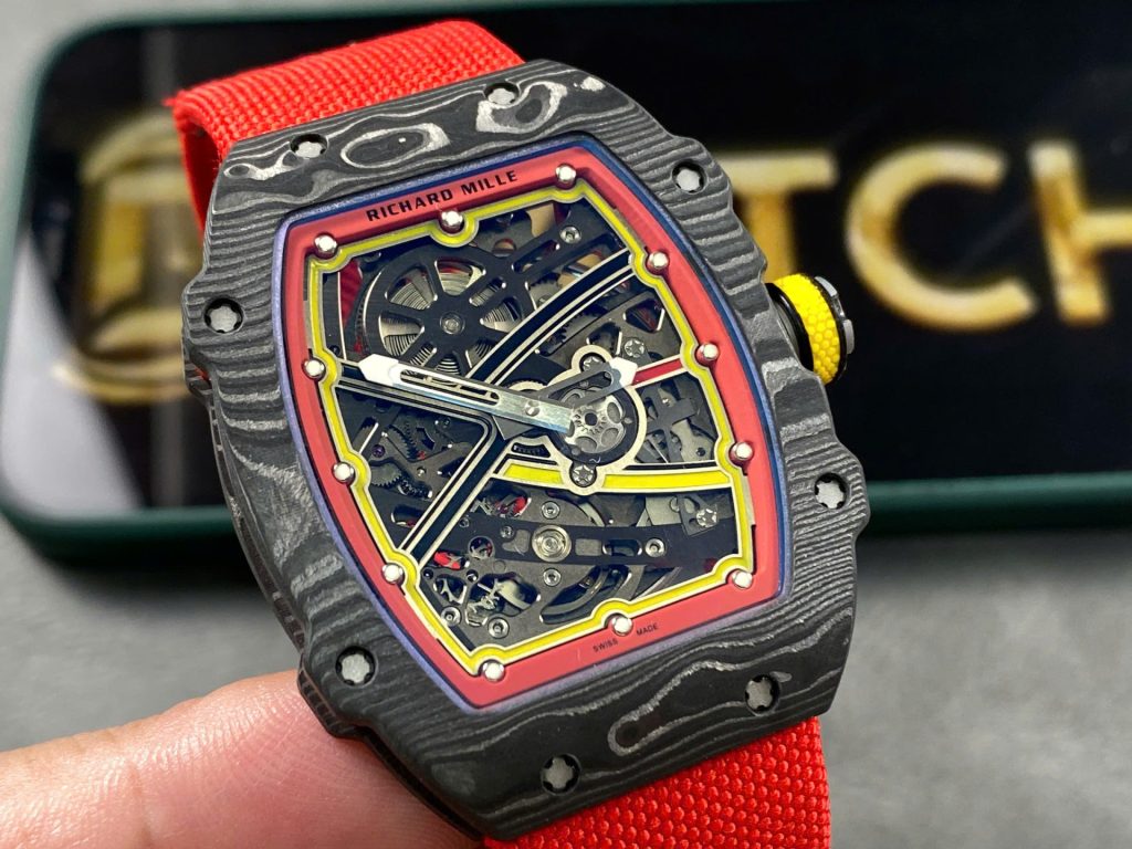 Đồng Hồ Richard Mille Chế Tác RM67-02 Vỏ Carbon Siêu Mỏng Trọng Lượng 37 Grams Màu Đỏ 38.7×47 (1)