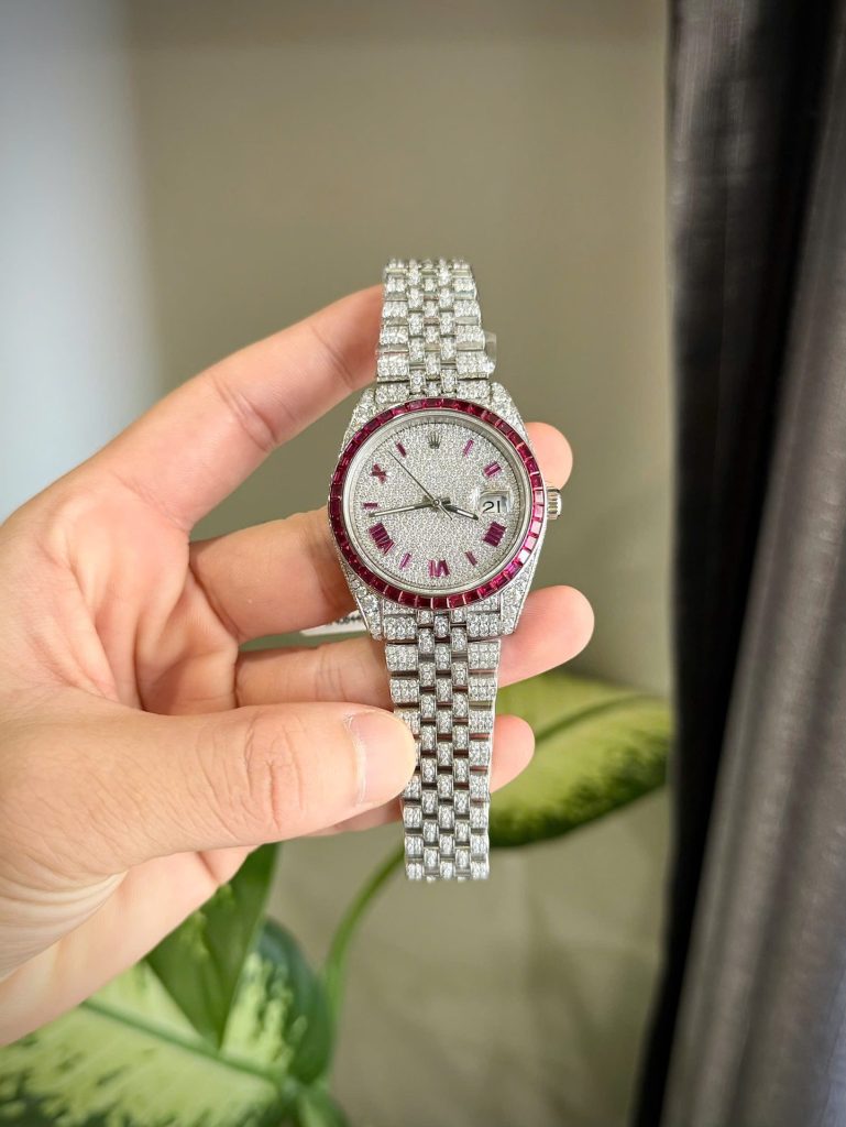 Đồng Hồ Rolex DateJust Chế Tác Ruby + Kim Cương Moissanite Hong Kong 41mm (2)