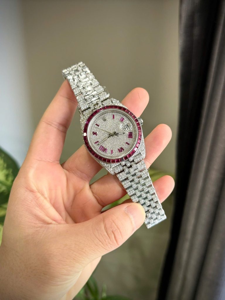 Đồng Hồ Rolex DateJust Chế Tác Ruby + Kim Cương Moissanite Hong Kong 41mm (2)