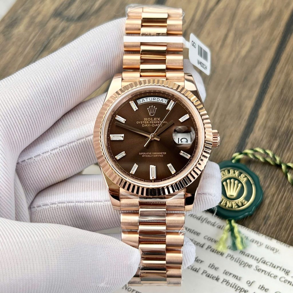 Đồng Hồ Rolex Day-Date 228235 Rep 11 Cao Cấp Mặt Số Chocolate Bọc Vàng Thật Trọng Lượng 185grams QF 40mm (2)