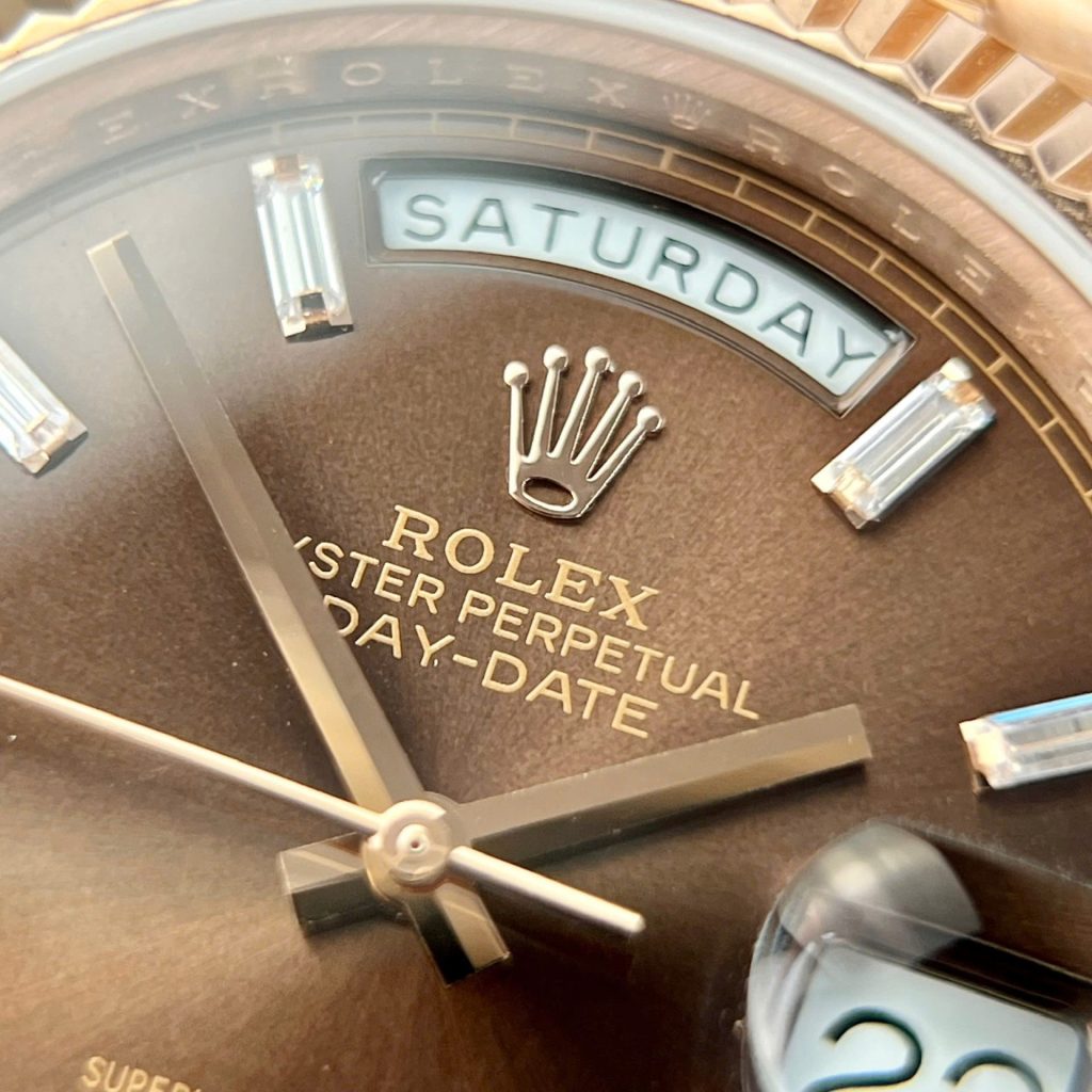 Đồng Hồ Rolex Day-Date 228235 Rep 11 Cao Cấp Mặt Số Chocolate Bọc Vàng Thật Trọng Lượng 185grams QF 40mm (2)