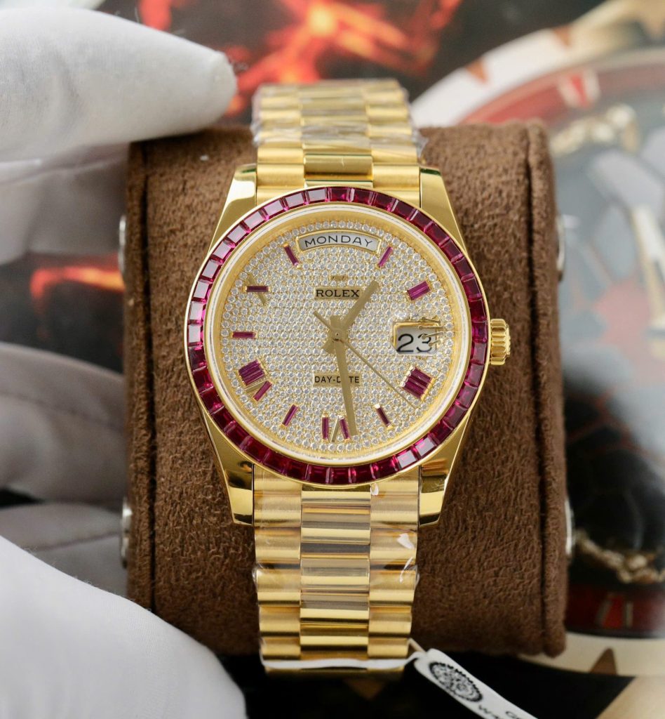 Đồng Hồ Rolex Day-Date Bọc Vàng Thật Đính Ruby + Kim Cương Moissanite GMF 40mm (2)