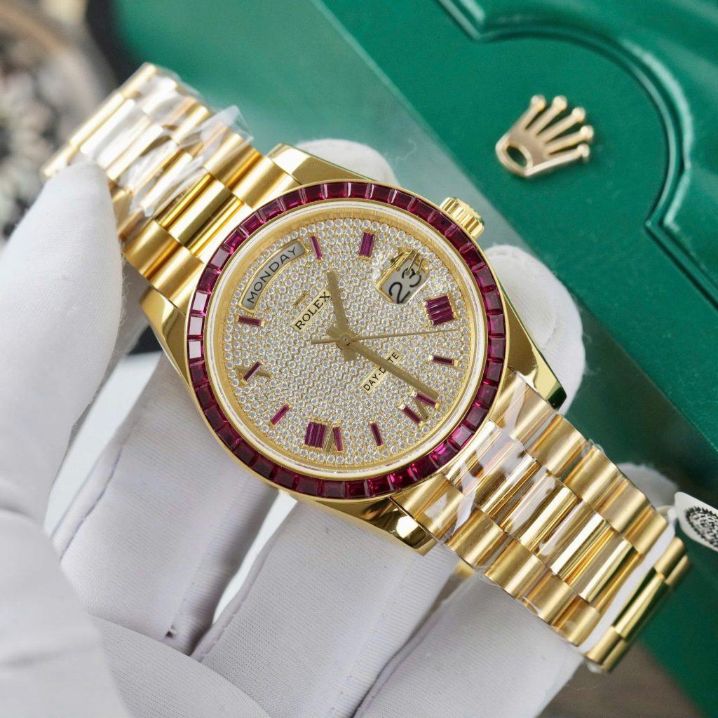 Đồng Hồ Rolex Day-Date Bọc Vàng Thật Đính Ruby + Kim Cương Moissanite GMF 40mm (2)