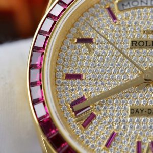 Đồng Hồ Rolex Day-Date Bọc Vàng Thật Đính Ruby + Kim Cương Moissanite GMF 40mm (2)