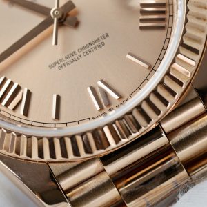 Đồng Hồ Rolex Day-Date Replica 11 Mặt Hồng Cọc Số La Mã Bọc Vàng Thật Nhà Máy GM 40mm (2)