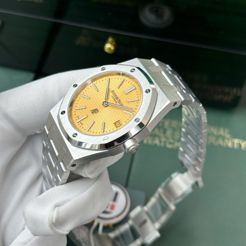 Đồng Hồ Audemars Piguet Royal Oak Jumbo Extra-thin 15202 Replica 11 Mặt Vàng Nhà Máy IP 39mm (2)