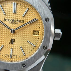 Đồng Hồ Audemars Piguet Royal Oak Jumbo Extra-thin 15202 Replica 11 Mặt Vàng Nhà Máy IP 39mm (2)