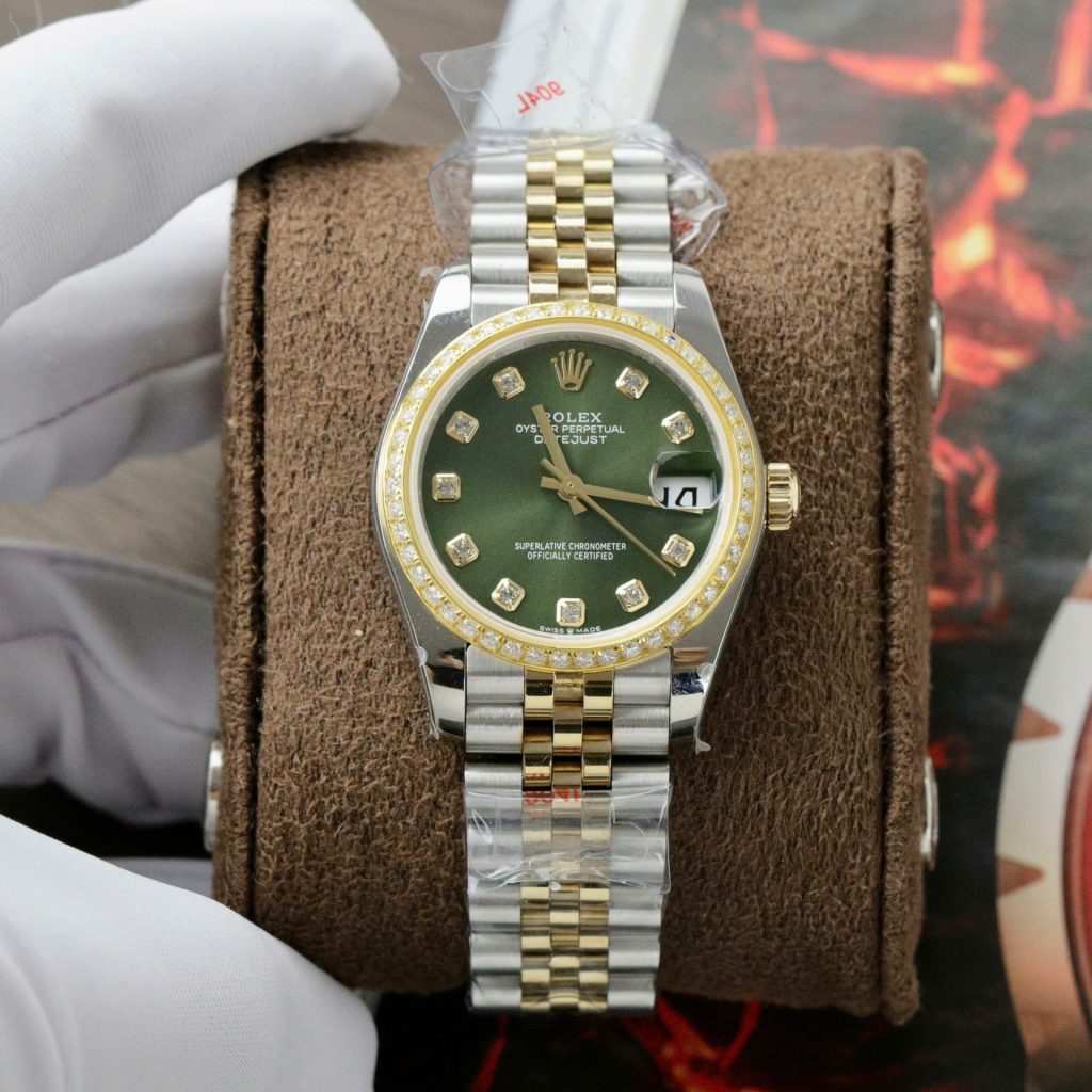 Đồng Hồ Rolex DateJust Nữ Chế Tác Bọc Vàng Thật Đính Kim Cương Moissanite Mặt Xanh Lá Cây GMF 31mm (2)