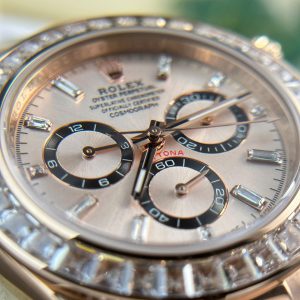 Đồng Hồ Rolex Daytona 126535TBR Replica 11 Mặt Sundust Đính Đá Baguette 40mm (2)