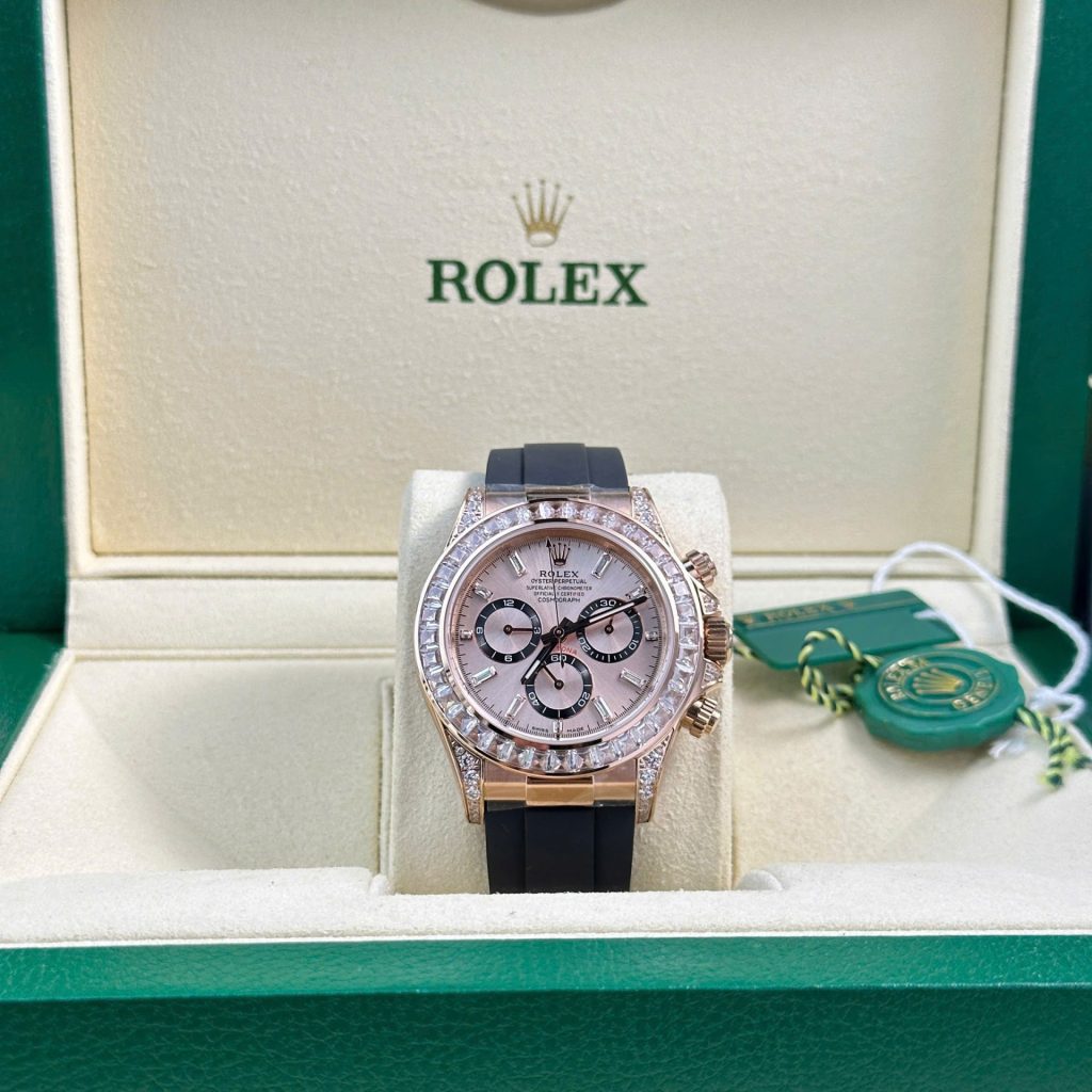 Đồng Hồ Rolex Daytona 126535TBR Replica 11 Mặt Sundust Đính Đá Baguette 40mm (2)