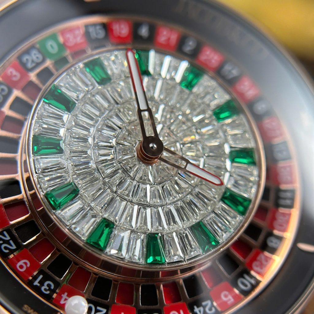 Đồng Hồ Jacob & Co Casino Roulette Replica 11 Mặt Đính Đá Dây Da 44mm (2)