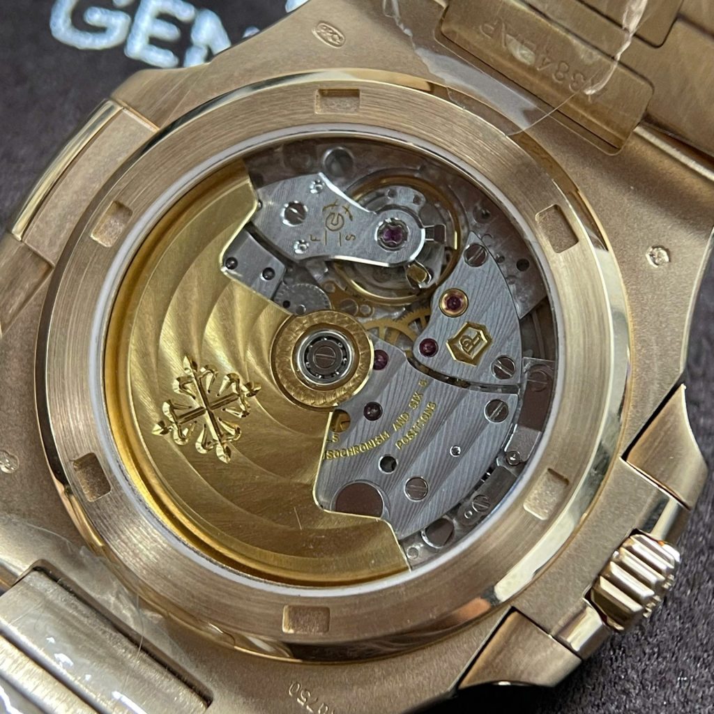 Đồng Hồ Patek Philippe Nautilus 5723 Chế Tác Vàng Hồng 18K Nguyên Khối + Kim Cương Thiên Nhiên 40mm (2)