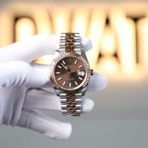 Đồng Hồ Rolex DateJust Replica 11 Mặt Chocolate Cọc Dạ Quang Lướt 95% 41mm