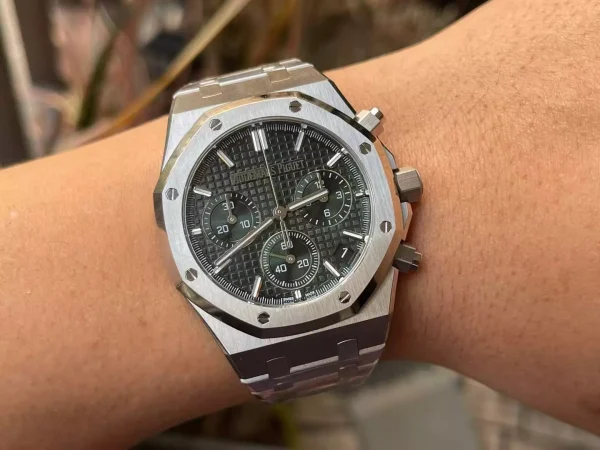 Đồng Hồ Audemars Piguet Rep 11 Royal Oak 26240ST Mặt Xanh Lá Mỏng Chuẩn Auth APS 41mm (9)