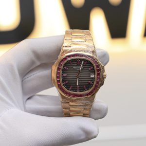 Đồng Hồ Patek Philippe 5723 Nautilus Lướt Mặt Xám Bọc Vàng Đính Ruby Đỏ 40mm