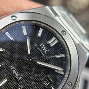 Đồng Hồ IWC Ingenieur Chế Tác Mặt Đen Dây Kim Loại Nhà Máy V7 40mm (2)