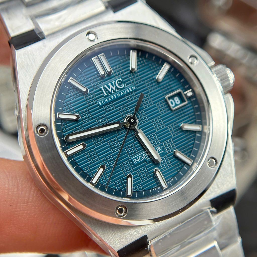 Đồng Hồ IWC Ingenieur Rep 11 Cao Cấp Mặt Xanh Nhạt Dây Kim Loại Nhà Máy V7 40mm (1)