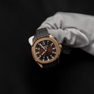 Đồng Hồ Patek Philippe Aquanaut 5167R Replica 11 Lướt Mặt Chocolate 40mm