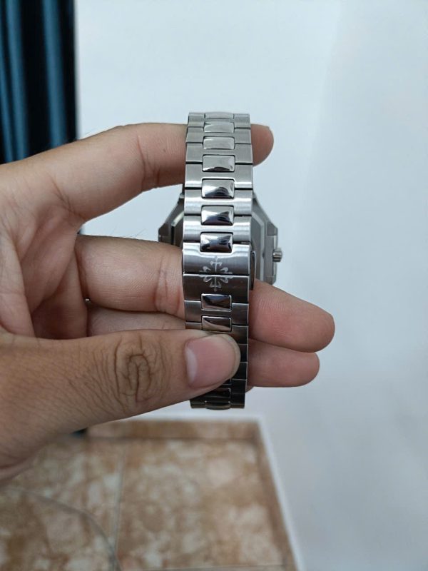 Đồng Hồ Patek Philippe Cubitus Replica Lướt Mặt Đen Nhà Máy TW 40MM