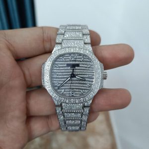 Đồng Hồ Patek Philippe Nautilus 7118 Replica Lướt Đính Full Đá 35.2mm