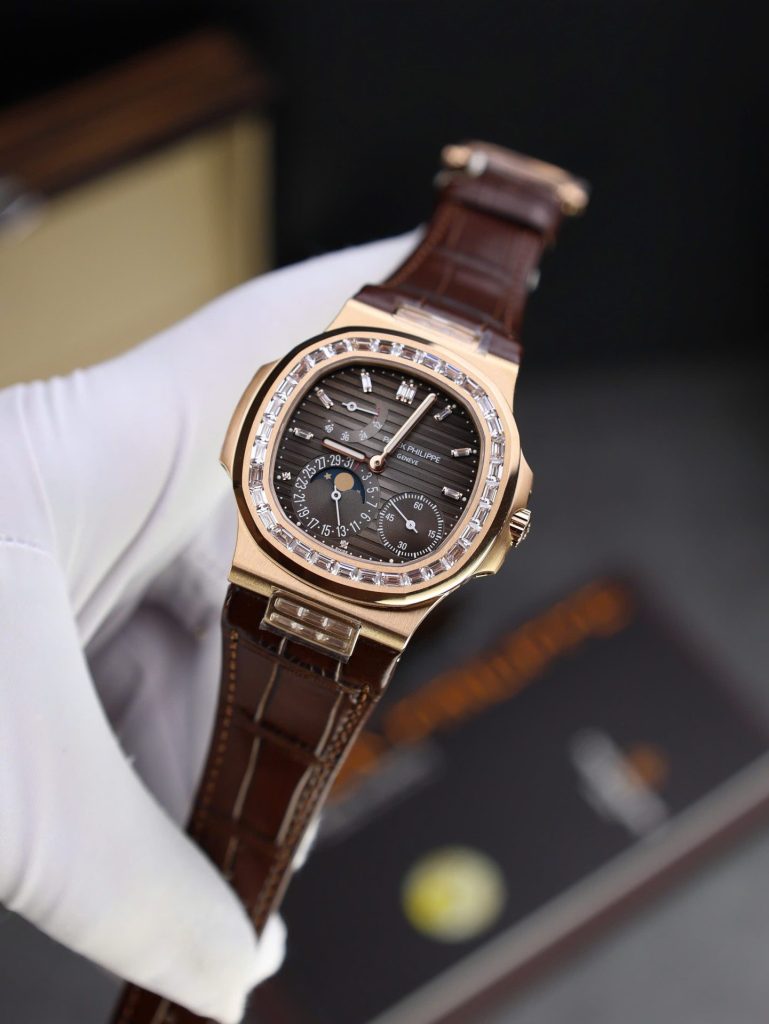 Đồng Hồ Patek Philippe Rep 11 Nautilus 5724R Màu Vàng Hồng Chạy Full Chức Năng PPF 40mm (2)