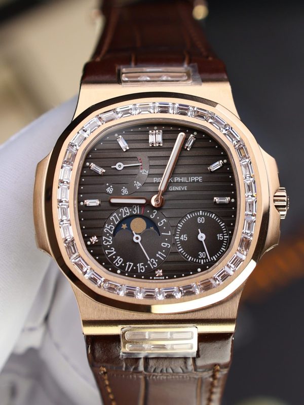 Đồng Hồ Patek Philippe Rep 11 Nautilus 5724R Màu Vàng Hồng Chạy Full Chức Năng PPF 40mm (2)