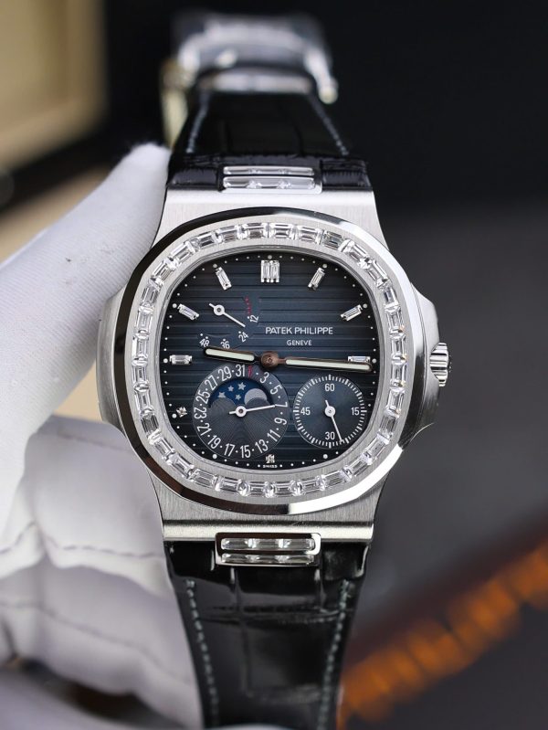 Đồng Hồ Patek Philippe Replica 11 Nautilus 5724 Mặt Xanh Blue Chạy Full Chức Năng PPF 40mm (2)